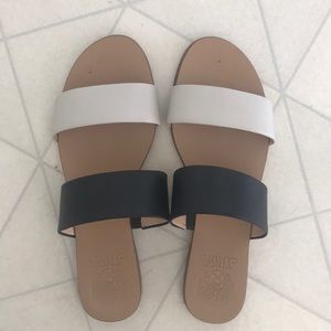 Vince Camuto Sandals Size 8